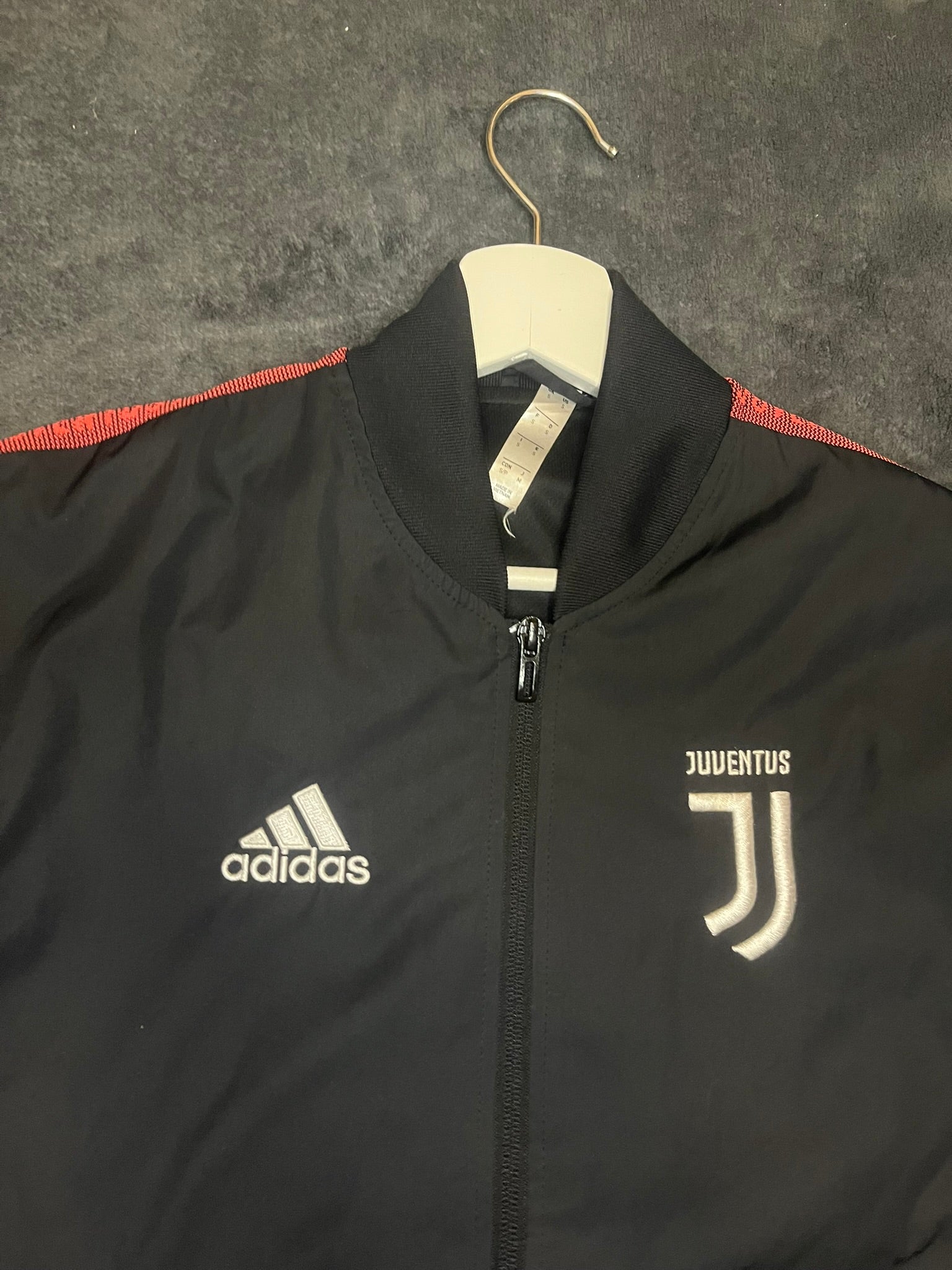adidas-juventus-turin-anthem-trainingsjacke