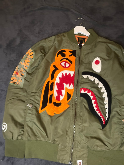 A Bathing Ape BAPE Bomber Jacke Shark Tiger