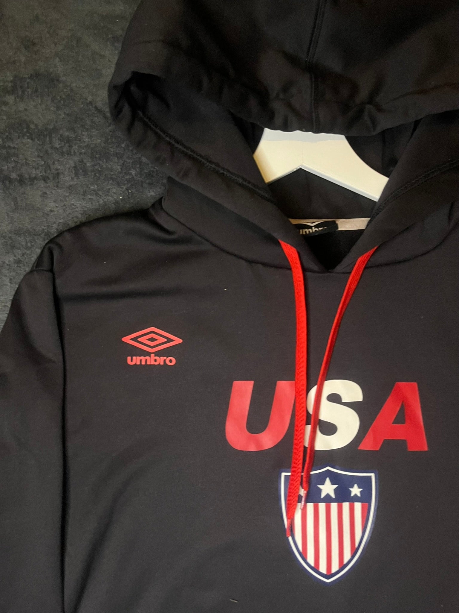 umbro-usa-hoodie-sportmaterial