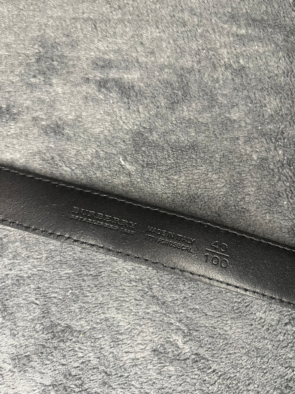 burberry-checkered-belt-silberschnalle