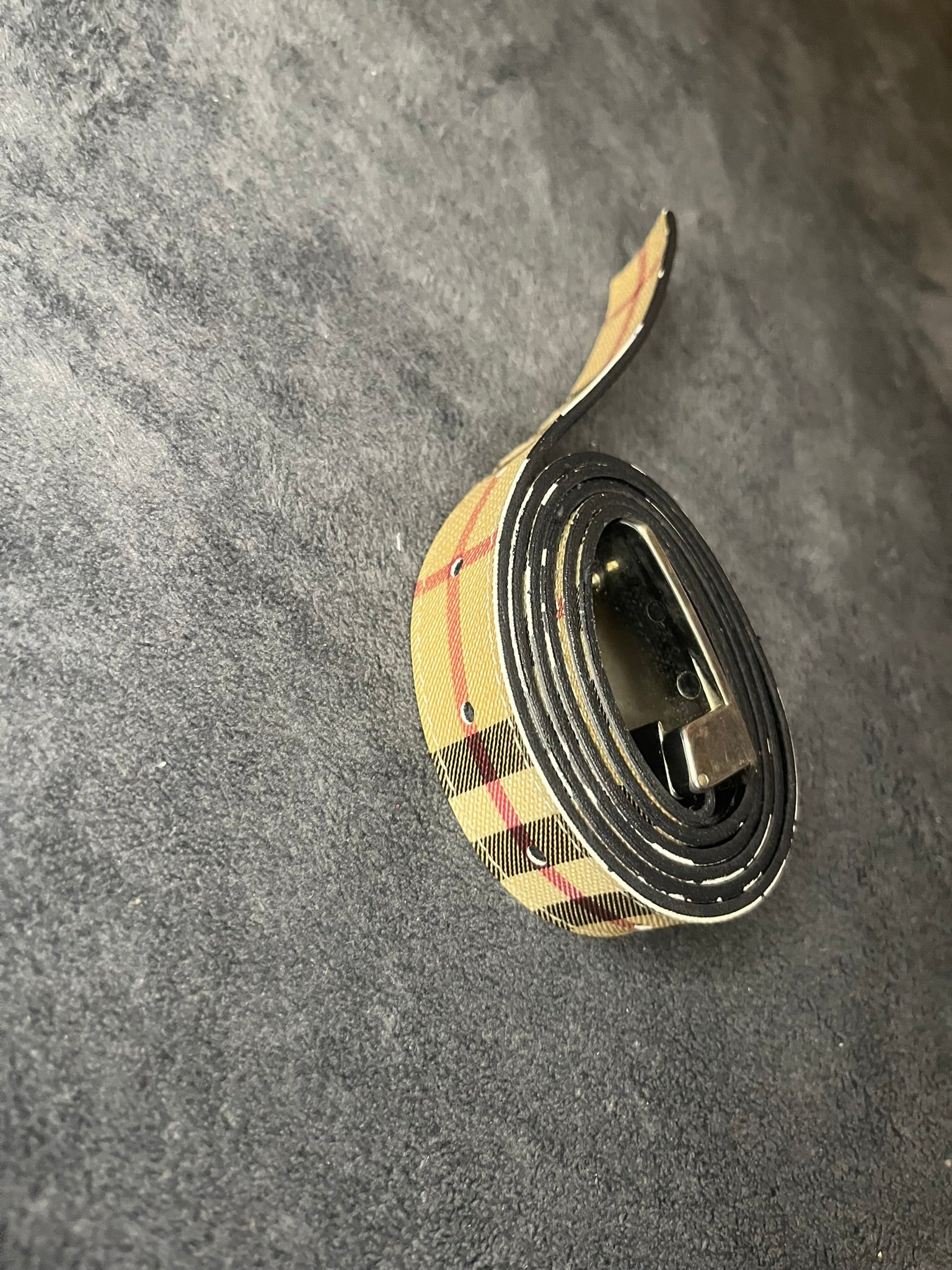 burberry-checkered-belt-silberschnalle