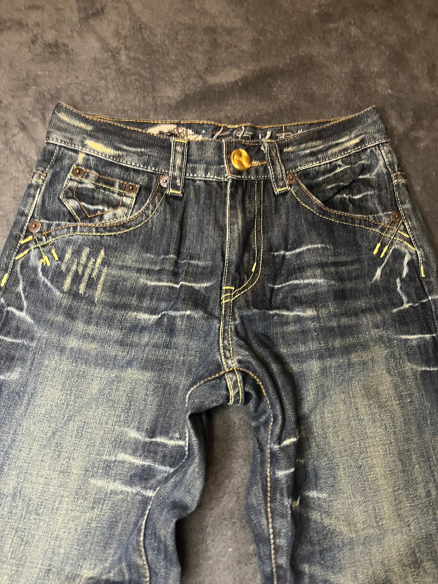 osaka-big-train-japanese-washed-baggy-jeans
