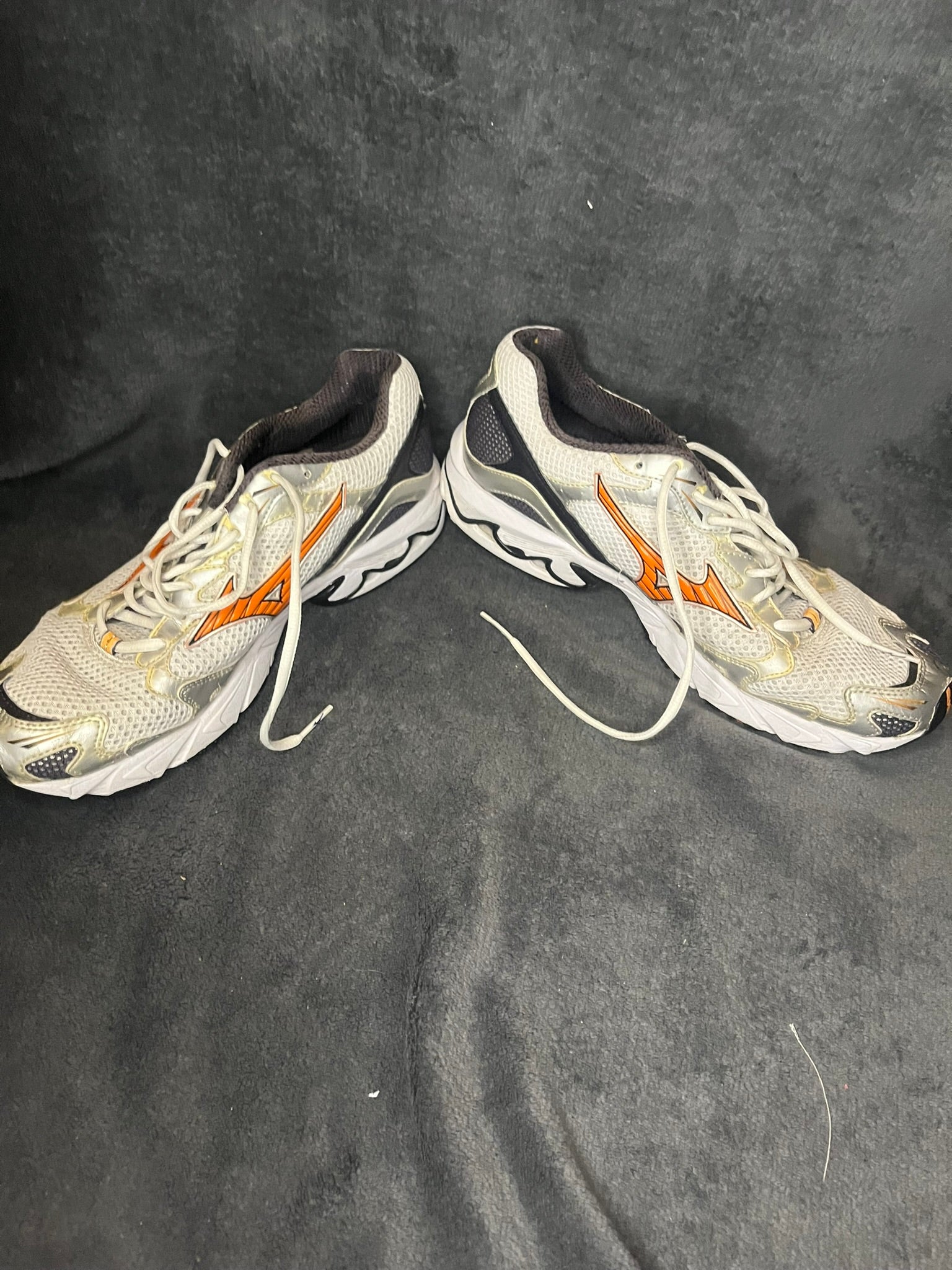 mizuno-wave-creation-running-shoes